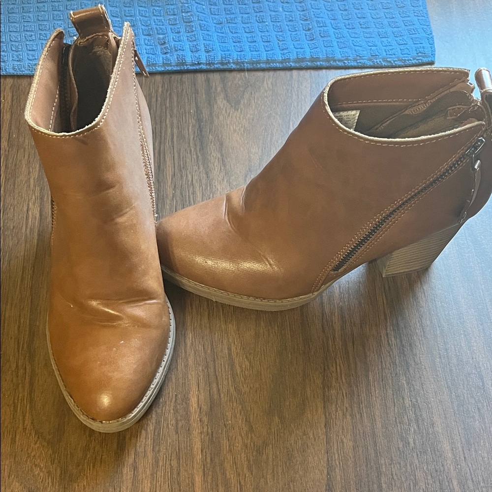 Faded Glory Cognac Brown Ankle Booties with Side Zip